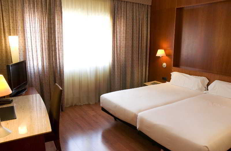 Hotel Berenguer IV Tortosa Zimmer foto